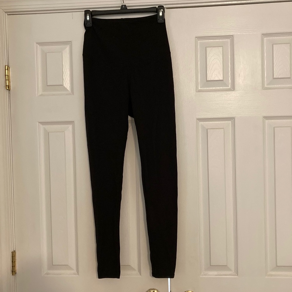 Motherhood bounceback leggings size small